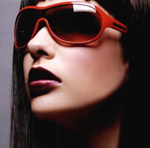 How to make up when wearing sunglasses